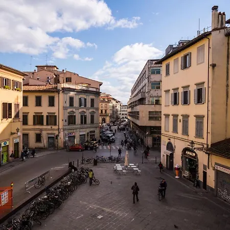 Toc Toc - Modern In Appartement