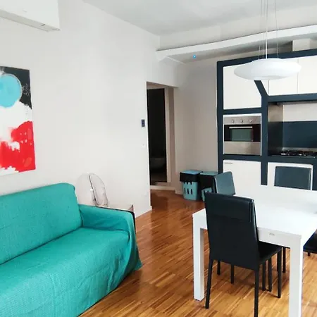 Toc Toc - Modern In Appartement